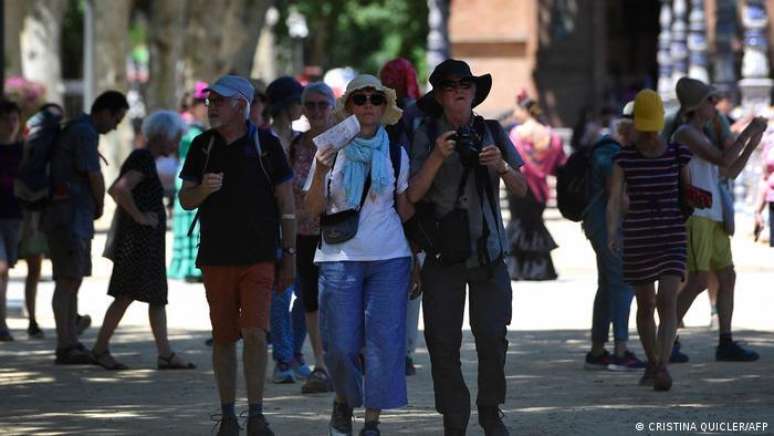 Mainland Spain and Portugal experience heat in April