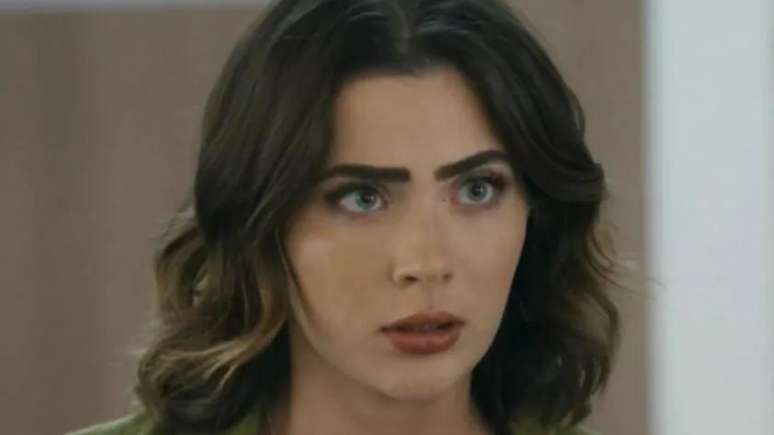 Chiara surprises when she makes an important decision about her son in ‘Travessia’