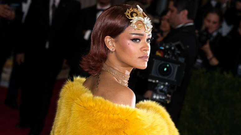Met Gala: saiba o valor do look usado por Rihanna no evento -