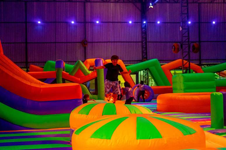 sp_criancas_pop_haus_neon_10