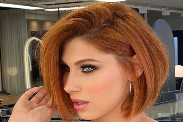 Cabelo em tom acobreado 