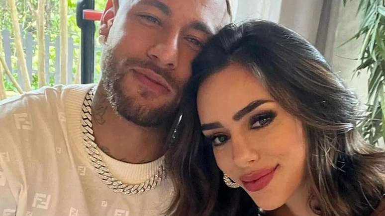Neymar’s girlfriend Bruna Biancardi sports a luxurious wedding ring