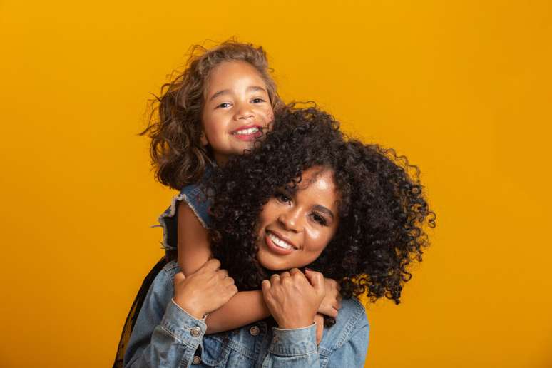 A ligação entre pais e filhos tem relação com os hormônios