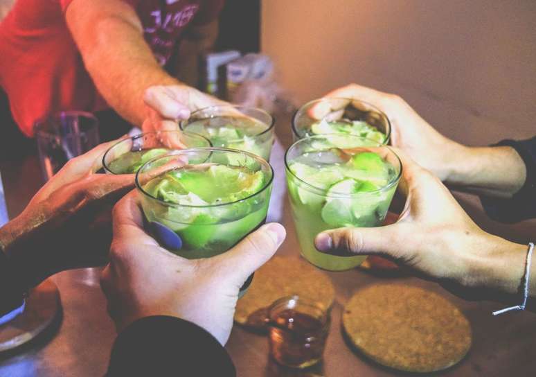 Sextou with beer caipirinha!  See how to do it!