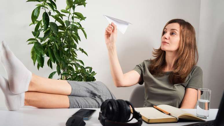 A procrastinação pode acabar atrapalhando muito o nosso dia a dia se não utilizarmos alguns métodos para vencê-la - Shutterstock