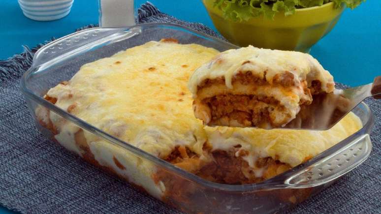 Lasanha de p&atilde;o &agrave; bolonhesa