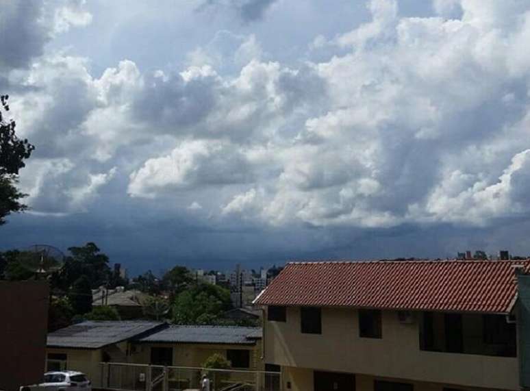 South, north and northeastern Brazil continue with rain showers