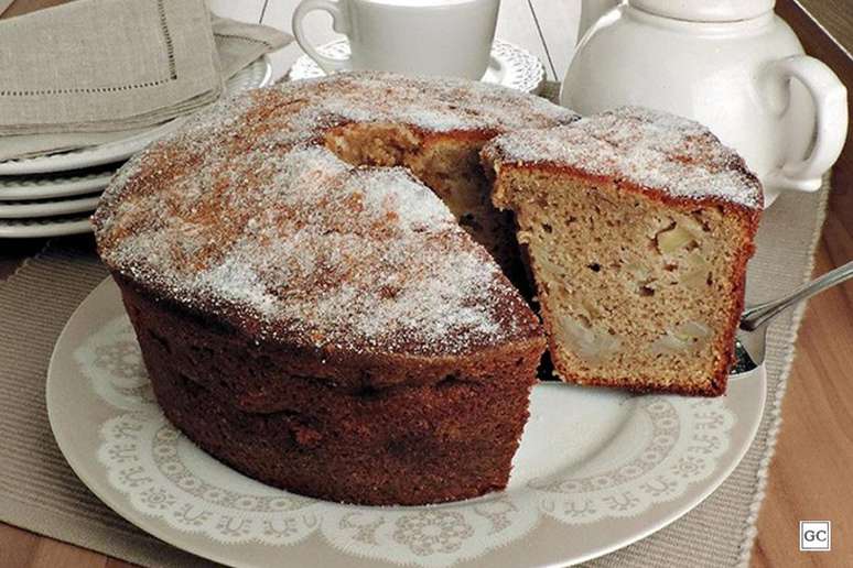 bolo de banana e maçã