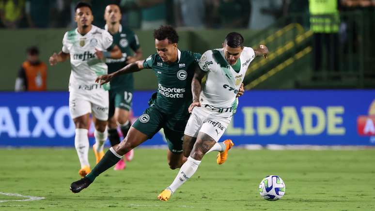 Dudu encerra jejum, Palmeiras goleia Goiás e assume a vice-liderança do Brasileirão