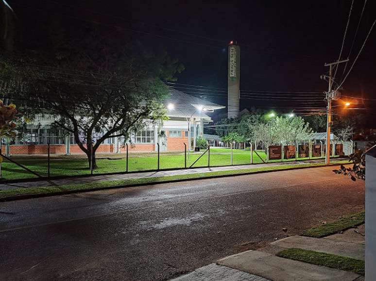 Câmera Principal em baixas condições de luz