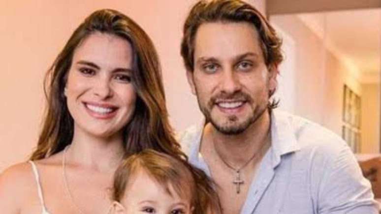 Kamila Salgado e Eliser Ambrosio