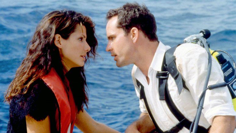 Sandra Bullock e Jason Patric em cena de Velocidade M&aacute;xima 2.