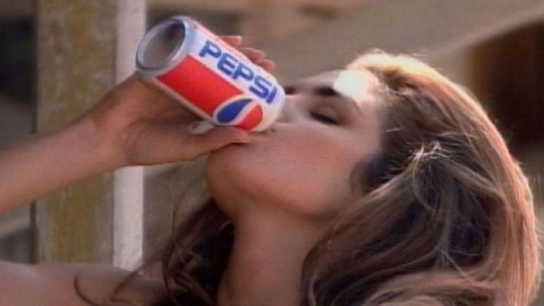 Anúncio premiado da Pepsi em 1991, com a supermodelo Cindy Crawford