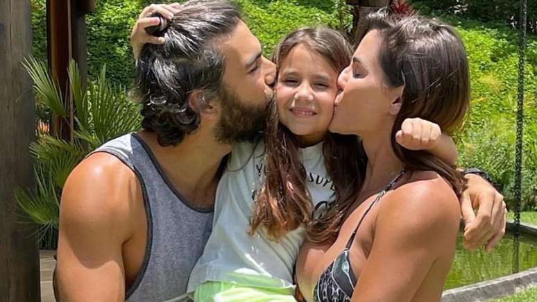 Hugo Moura, Maria Flor e Deborah Secco (Reprodução/Instagram)