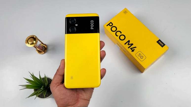 POCO M4;