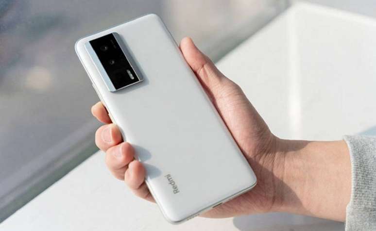 POCO F5 Pro;