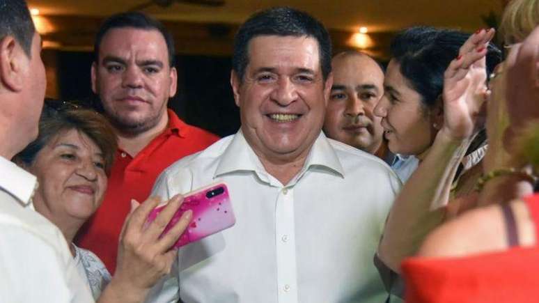 Cartes, um dos homens mais ricos do Paraguai, com negócios que vão desde tabaco até bancos, será um 'grande apoio' do governo como líder colorado, diz Peña