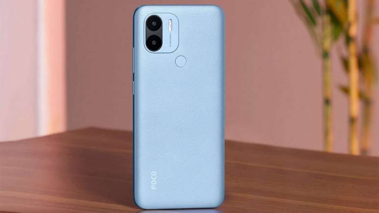 POCO C50;