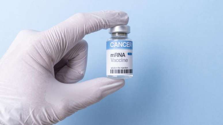 Vacinas de mRNA surgiram na busca por combater o câncer, mas foram adaptadas a doenças infecciosas