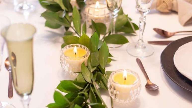 Velas deixam a mesa do almoço de Dia das Mães mais elegante –