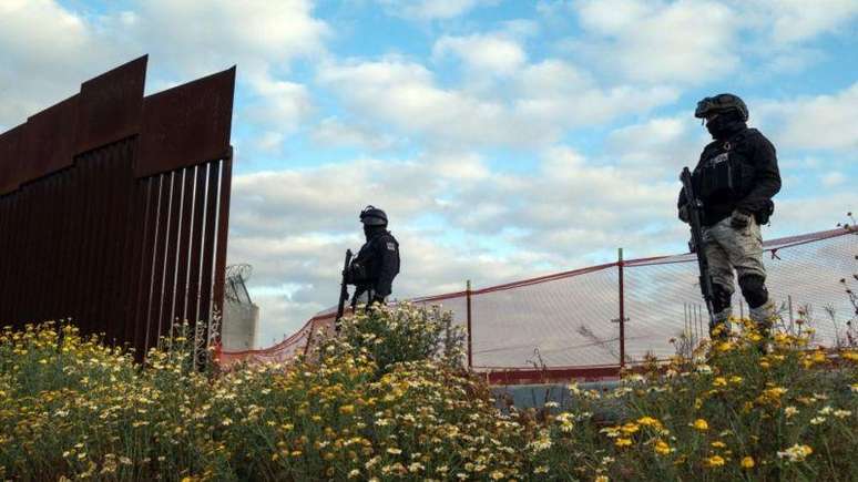 O M&eacute;xico tamb&eacute;m refor&ccedil;ou a seguran&ccedil;a na fronteira &agrave; espera de um maior fluxo de migrantes