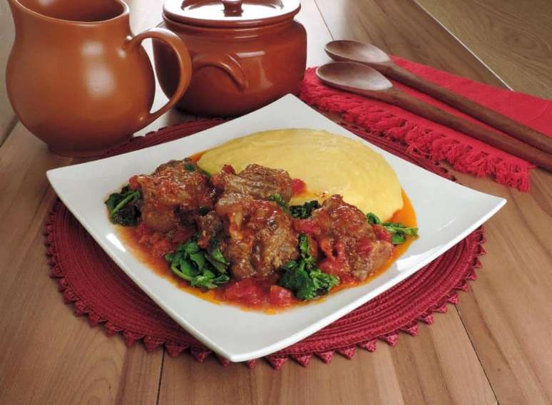 Receita de rabada completa e saborosa - receias pr&aacute;ticas de rabada