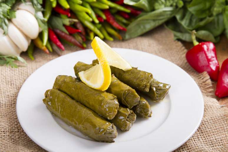 Charuto de repolho com carne mo&iacute;da 