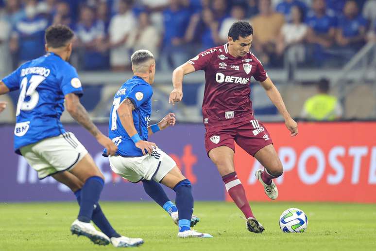 É HOJE, #Fluminense x #Cruzeiro jogam pelo #CampeonatoBrasileiro de #futebol.  Durante os últimos 42 jogos, o Fluminense ganhou 20 partidas,…