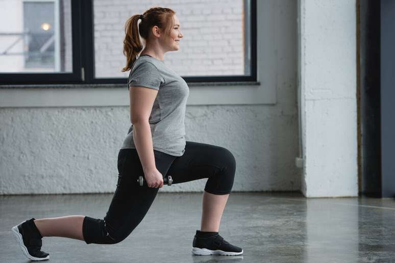 Practicing physical exercises reduces migraines and helps prevent joint pain 