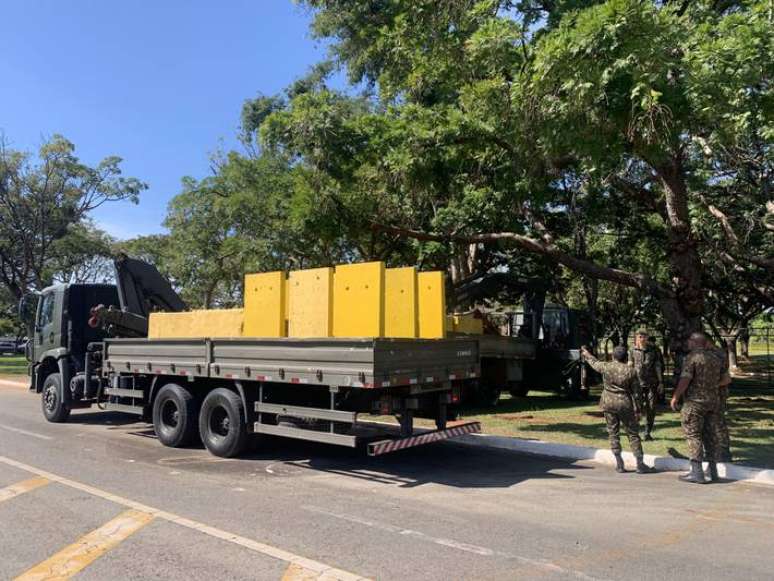Army removes barricades from Alvorada and Jaburu palaces on Lula’s orders;  Watch a video