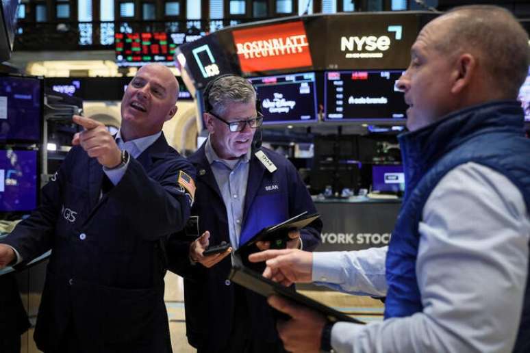 Traders trabalham na Bolsa de Valores de Nova York (NYSE), em Nova York, EUA
11/05/2023
REUTERS/Brendan McDermid