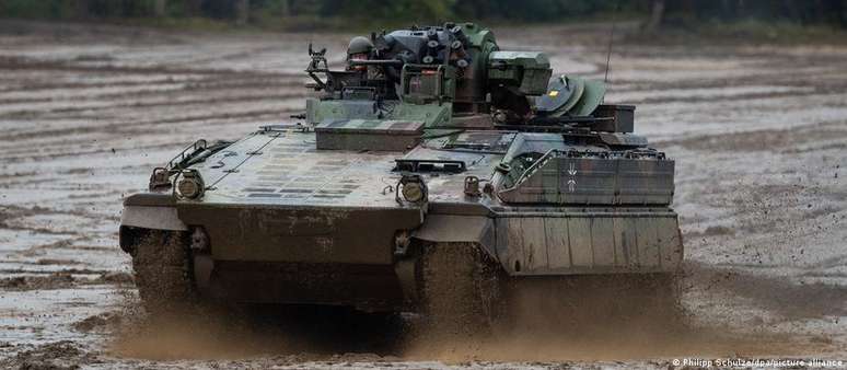 Germany will send Ukraine 2.7 billion euros worth of weapons