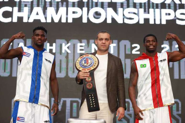 Wanderley Pereira competed in the final of the 75kg category with Cuban Yoenli Martinez. Wanderley Pereira competed in the final of the 75kg category with Cuban Yoenli Martinez.