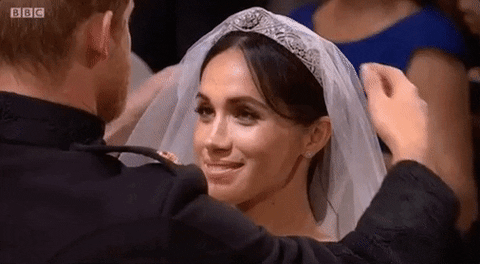 Pr&iacute;ncipe Harry e Meghan Markle - (Giphy)
