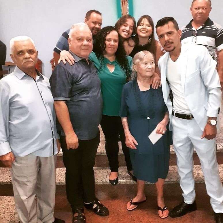 Robhério e sua 'segunda família adotiva', em São Paulo