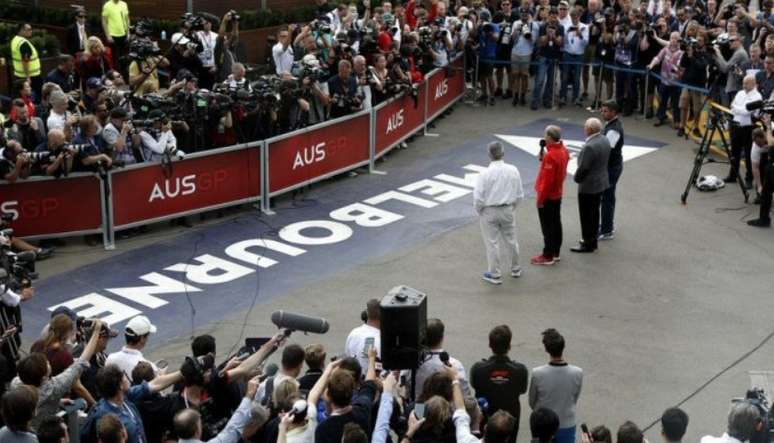 Organização de F1 anunciando o cancelamento do GP da Austrália de 2020