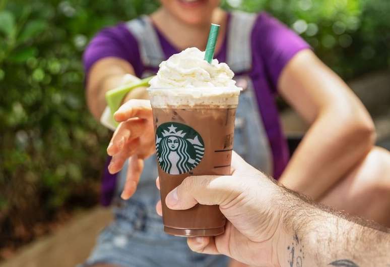 Consiga uma bebida de graça no Starbucks