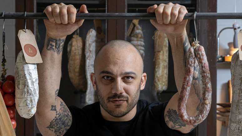 Rafael Panatieri se inspirou na avó para se tornar cozinheiro