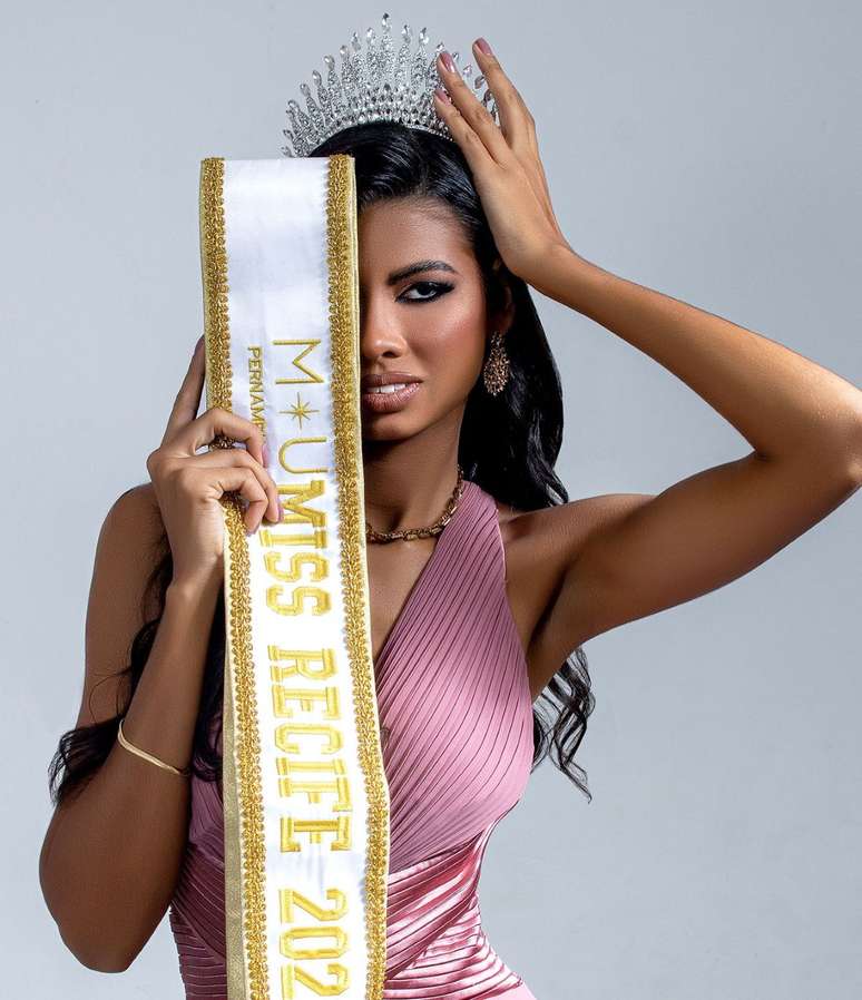Até ganhar o título de Miss Recife 2023, Alice Tatiana batalhou muito. Agora quer outras garotas periféricas no mundo da moda