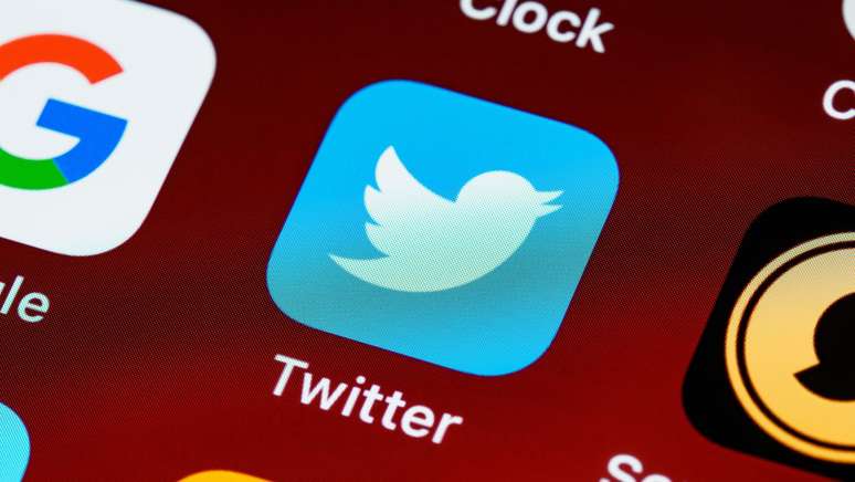 Weekly Updates |  Twitter with 2 hour video and more YouTube ads