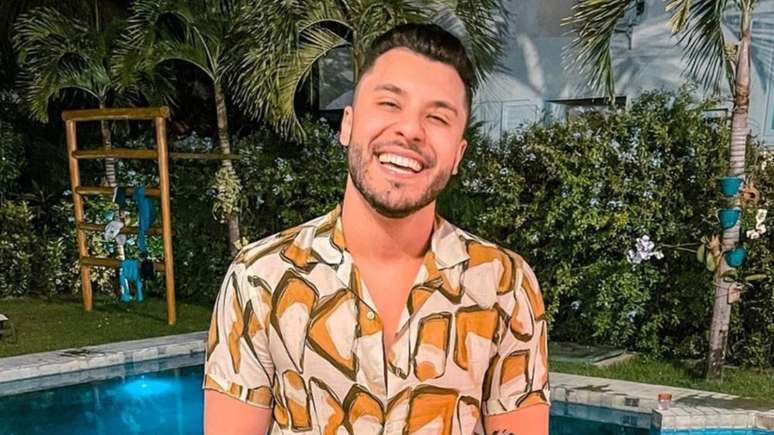 Murilo Huff appears in a romantic mood with the influencer, Kevinho’s ex