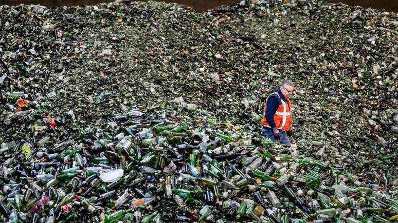 O vidro pode ser reciclado infinitamente sem perder sua qualidade ou durabilidade