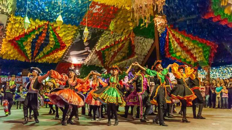 Conheça a origem e as principais características da festa junina -