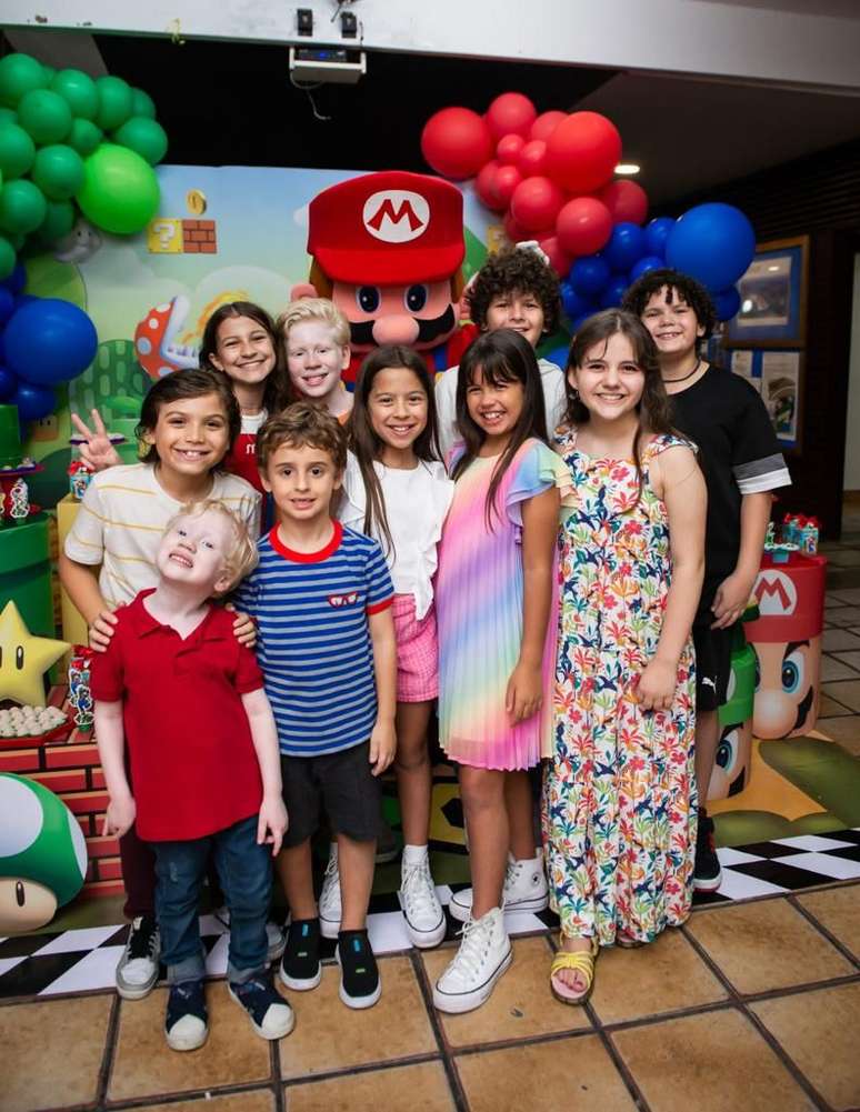 Vicente Alvite celebrates his birthday surrounded by lots of love and excitement