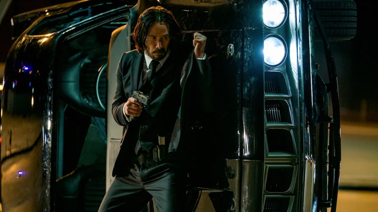 Keanu Reeves em cena de John Wick 4: Baba Yaga (2023).
