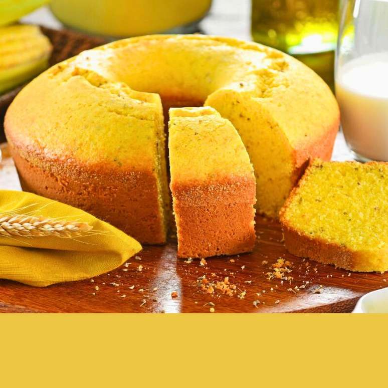 Bolo de Milho, poucos ingredientes e de liquidificador.