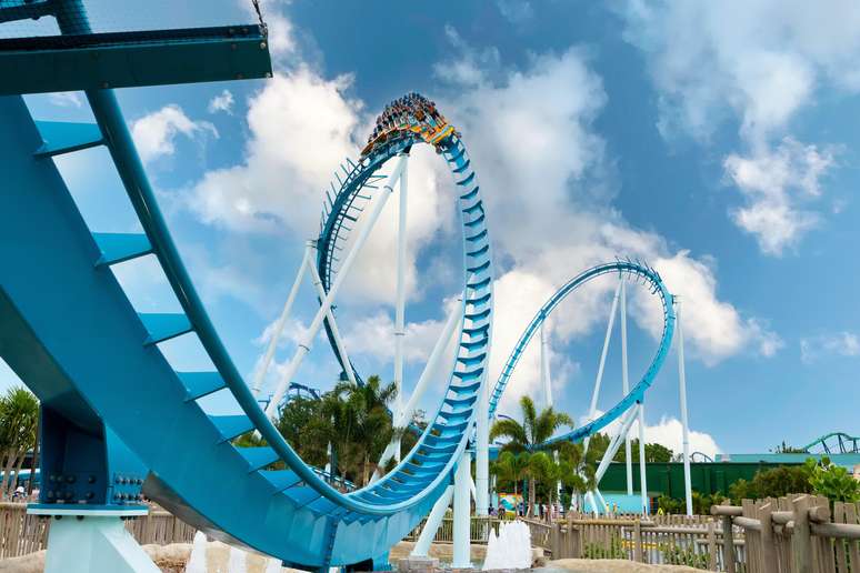 A Pipeline: The Surf Coaster é a nova montanha-russa do SeaWorld