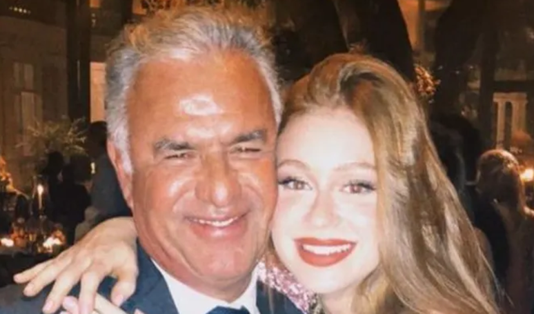 Marina Ruy Barbosa prestou sua homenagem ao ex-sogro, Alexandre Negrão.