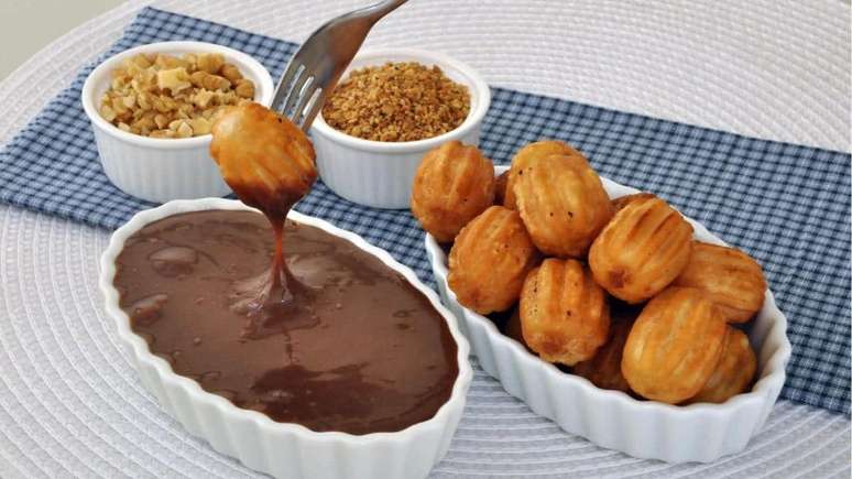 Creme de brigadeiro com churros