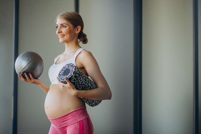 Pregnant women should exercise three times a week, according to an Israeli study